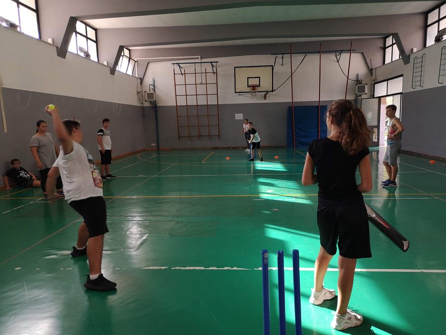 Kwik Cricket nelle scuole
